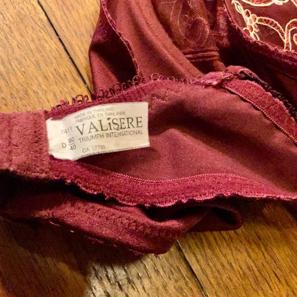 Triumph Red Valiser Bra - Picture 6 of 8